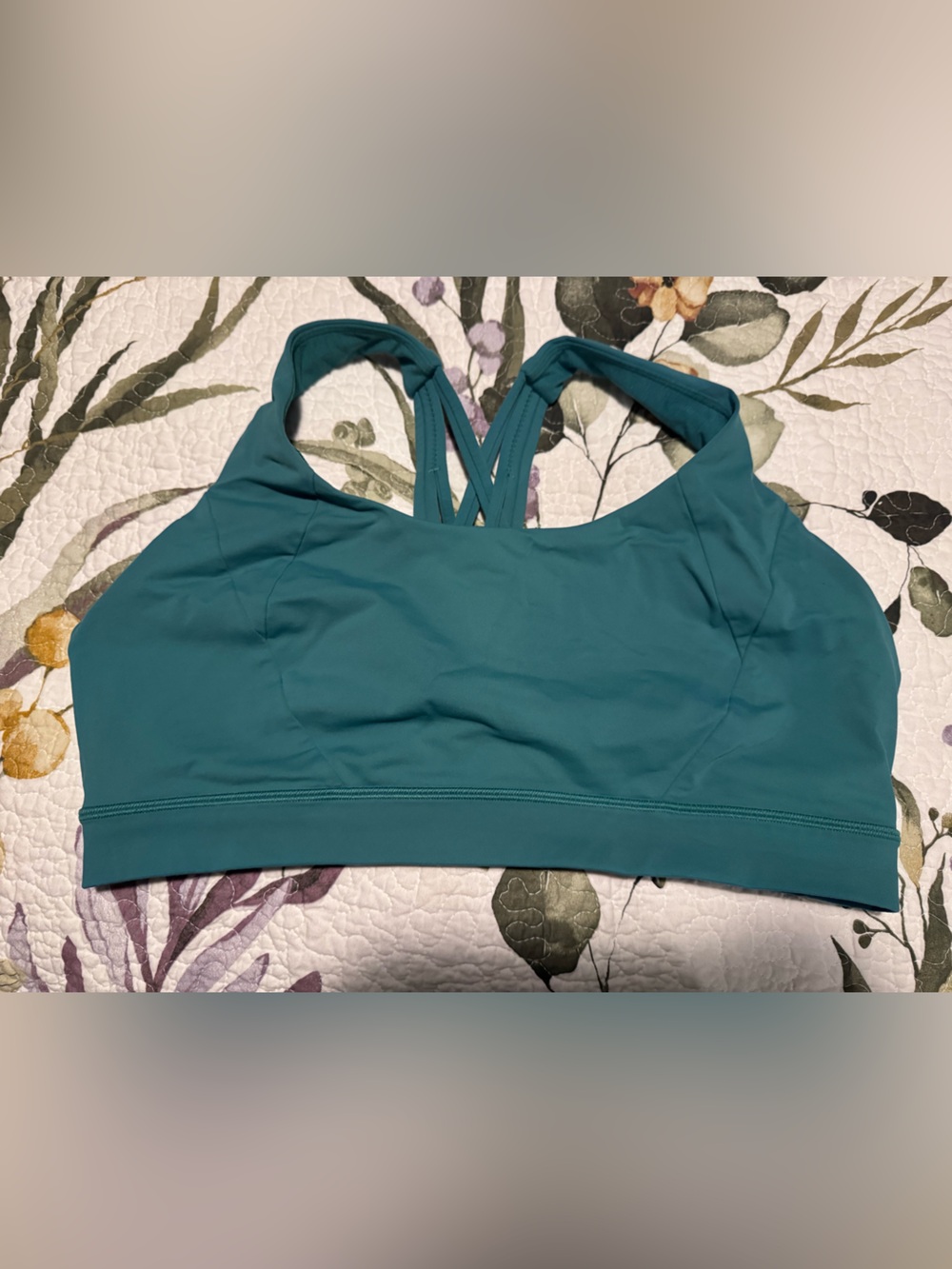 Lululemon Athletica Free to be Elevated Bra. Light support for DD/DDD/E cups.